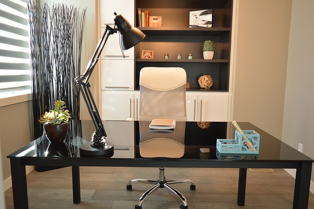 kancelář, lampa, židle