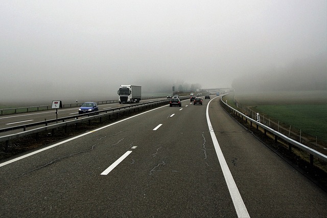 dálnice v mlze.jpg